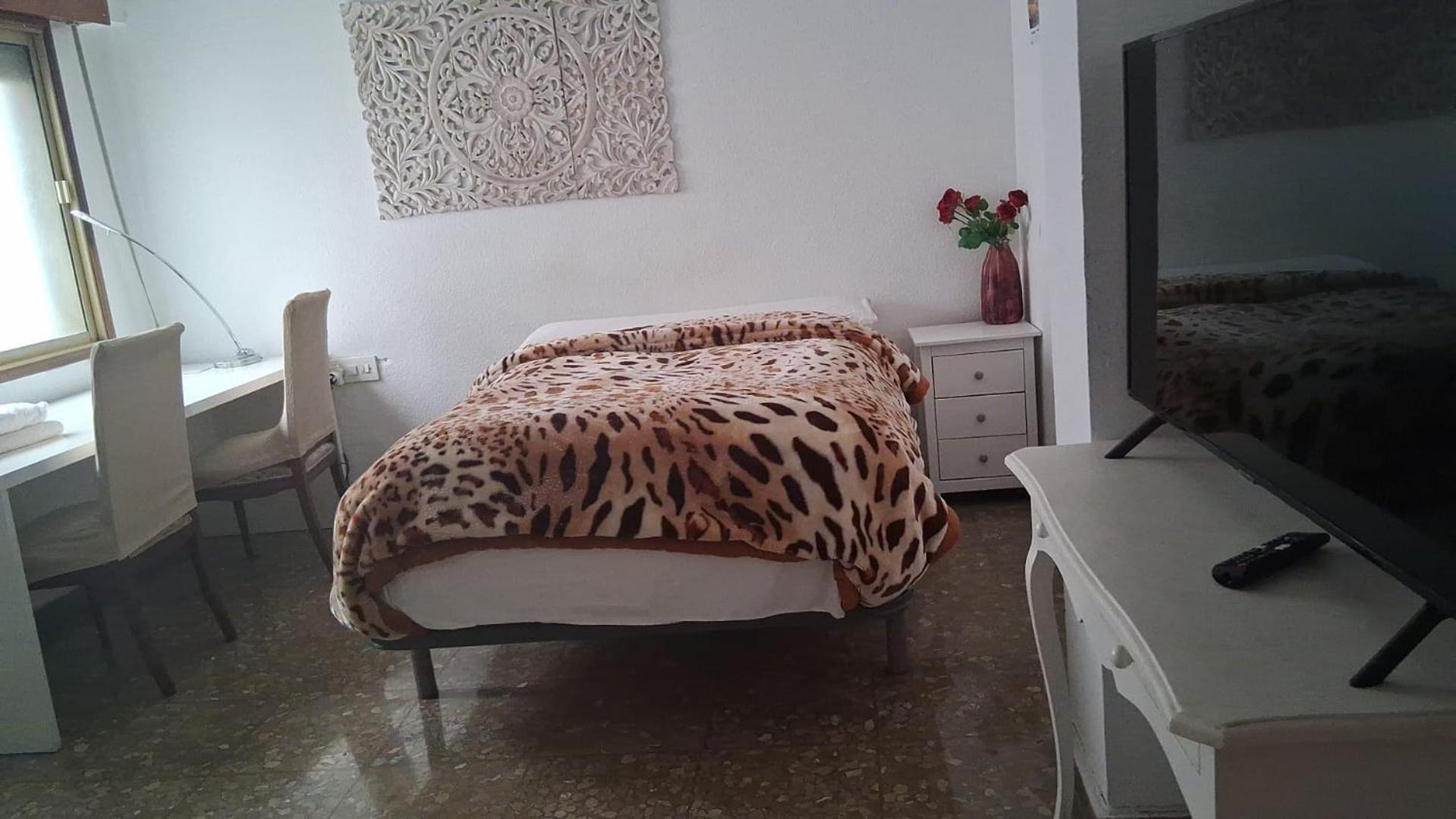 Habitaciones Amplias En El Centro De กรานาดา ภายนอก รูปภาพ